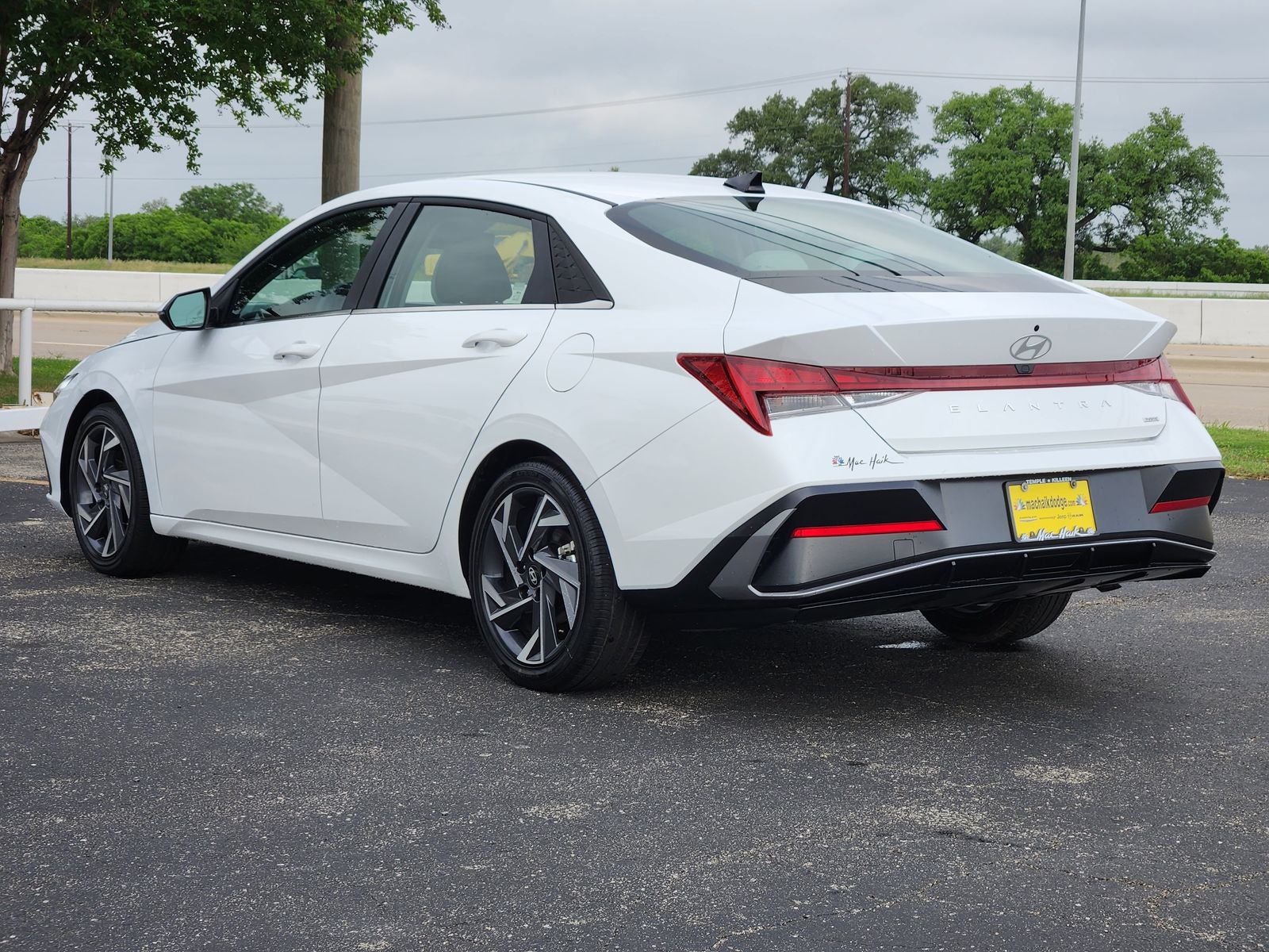 2025 Hyundai Elantra Hybrid Limited